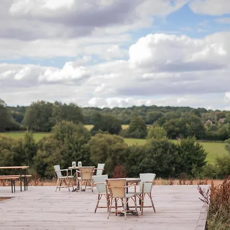 La Planque En Perche Guest house